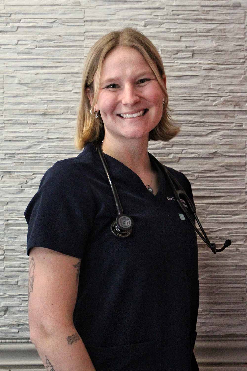 Camille Bélanger, vétérinaire